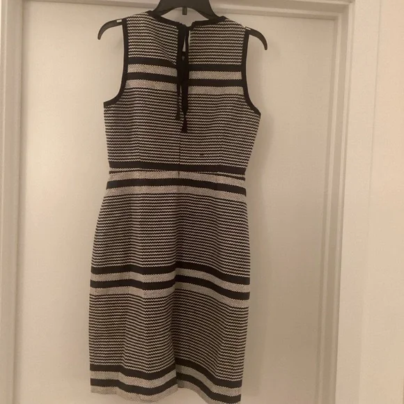 J.Crew Lined dress,Very flattering. Sleeveless, textured fabric. Back hi… - Picture 2 of 3